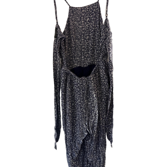 Hypnotic Women’s Floral Blue Smocked Front Jumpsuit - Picture 3 of 4